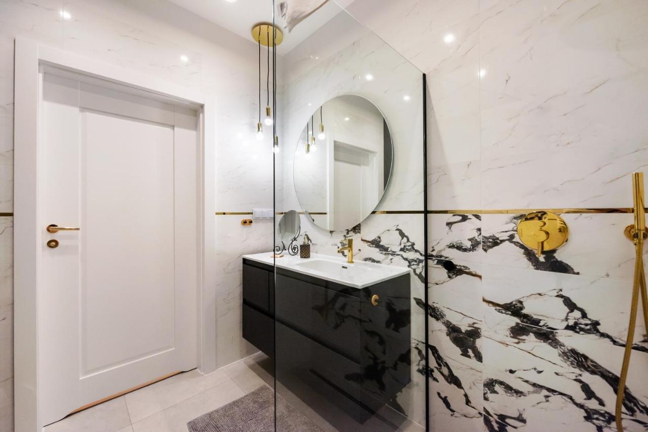 Wola Marble Apartment Warsaw Luaran gambar